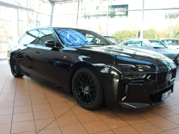BMW 740 7 740 d xDrive M Sport 8-fach