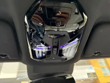 BMW M760e xDrive Limousine 18 7 kWh Aut.