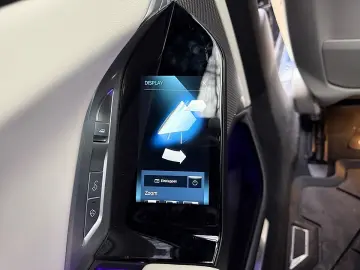 BMW M760e xDrive Limousine 18 7 kWh Aut.