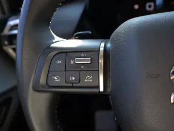 CITROEN C5 X Feel Pack Hybrid HUD 2xPDC Kam Navi