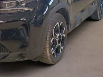 CITROEN C5 Aircross Hybrid 145PS e-DSC6 Plus SHZ PDC KAM