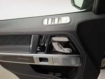 MERCEDES-BENZ G -Modell 63 AMG G Manufaktur Carbon STH Pano