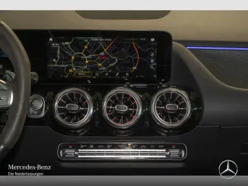 MERCEDES-BENZ GLA 35 4M AMG Night MBUX HE FAP Pano HuD Mbeam