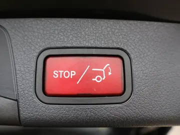 MERCEDES-BENZ GLB 35 AMG 4M 360  Distr Night Pano