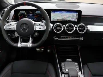 MERCEDES-BENZ GLB 35 AMG 4M 360  Distr Night Pano