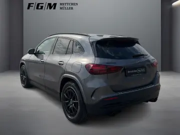 MERCEDES-BENZ GLA 35 AMG PerfSitze Burm HUD AHK Pano…