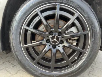 MERCEDES-BENZ GLA 35 AMG PerfSitze Burm HUD AHK Pano…