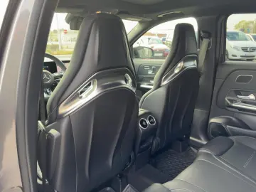MERCEDES-BENZ GLA 35 AMG PerfSitze Burm HUD AHK Pano…