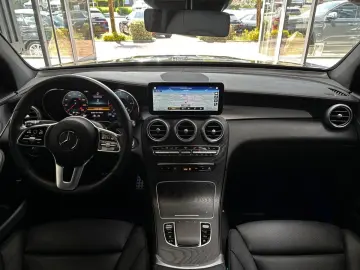 MERCEDES-BENZ GLC 300 d Coupé AMG 4M LED HUD Pano Di&hellip;
