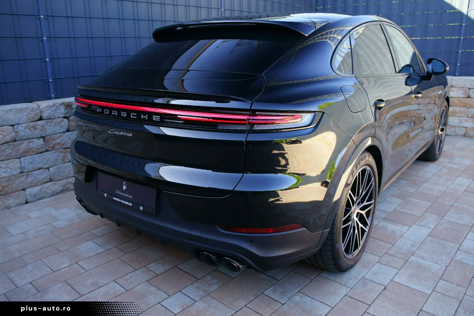 PORSCHE Cayenne Coupe E-Hybrid  AHK INNO HD-MATRIX