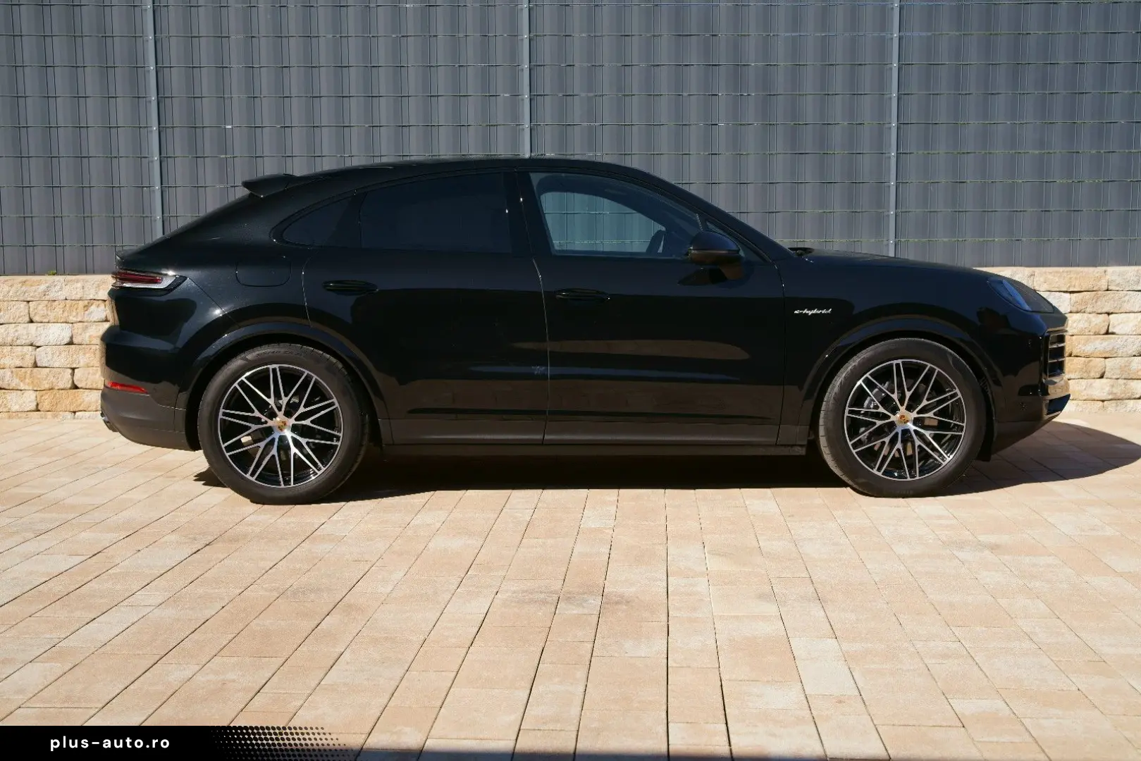 PORSCHE Cayenne Coupe E-Hybrid  AHK INNO HD-MATRIX