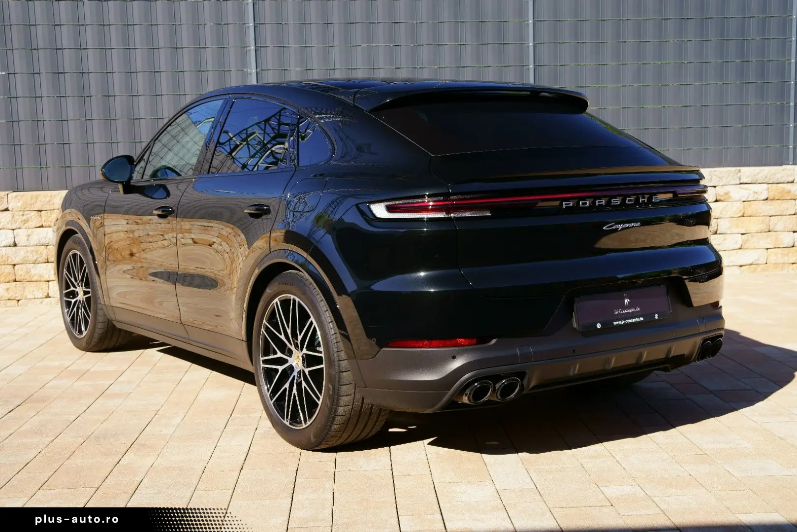 PORSCHE Cayenne Coupe E-Hybrid  AHK INNO HD-MATRIX
