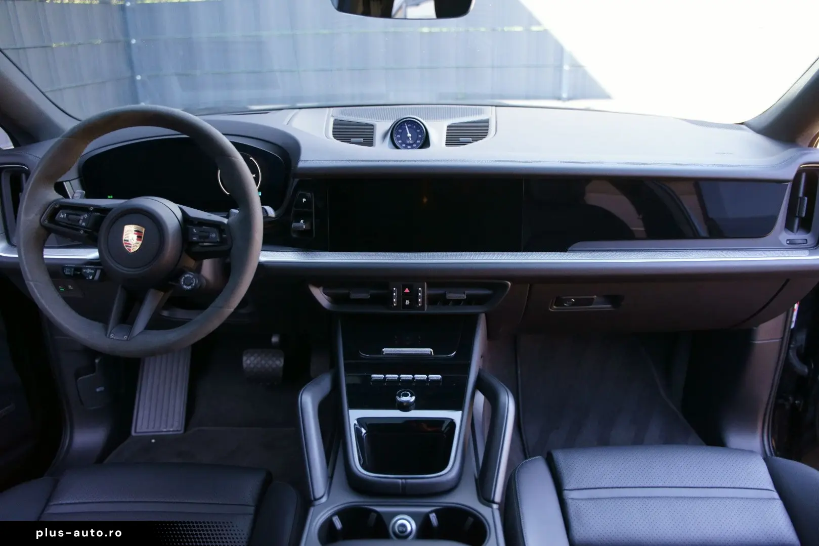 PORSCHE Cayenne Coupe E-Hybrid  AHK INNO HD-MATRIX