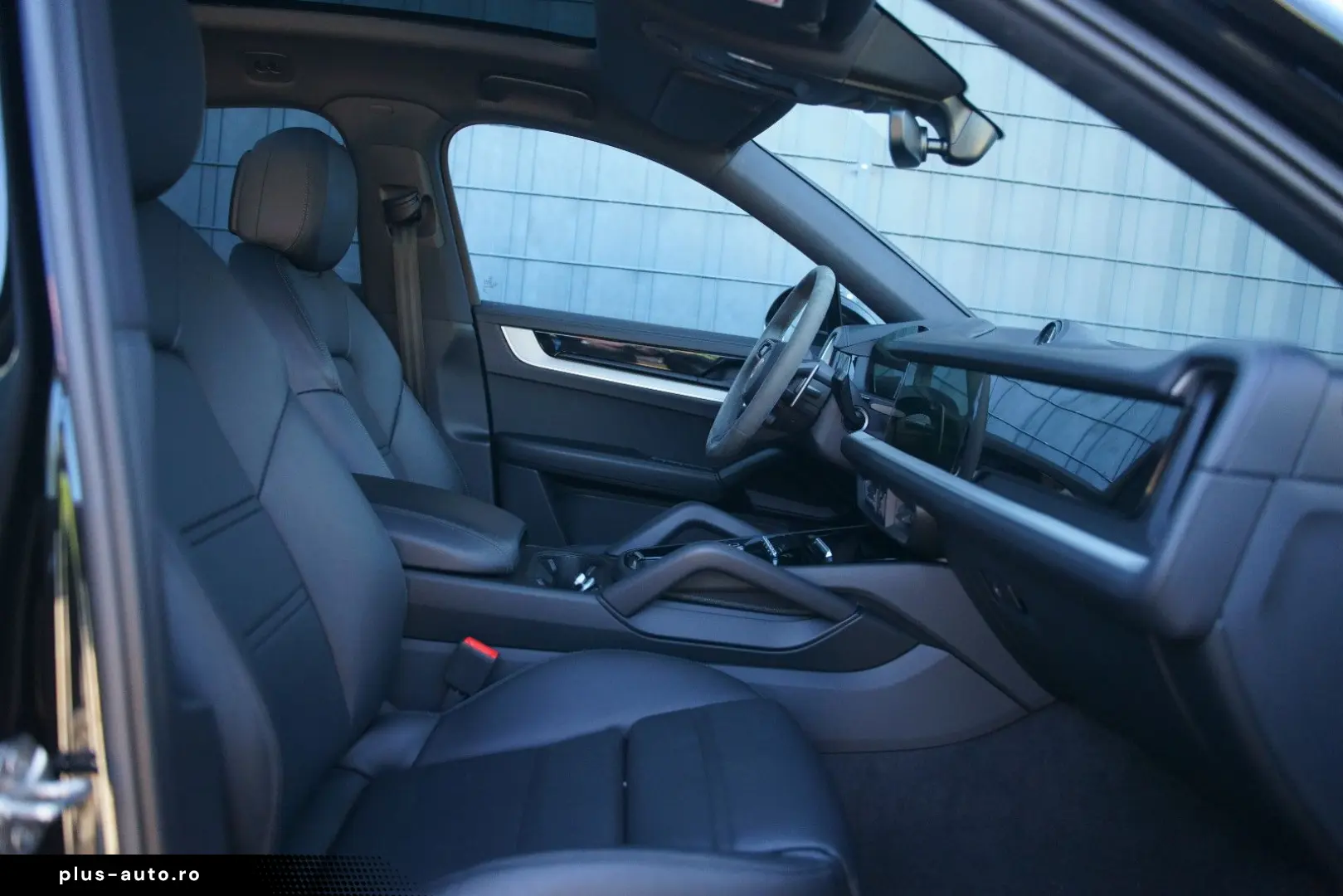 PORSCHE Cayenne Coupe E-Hybrid  AHK INNO HD-MATRIX