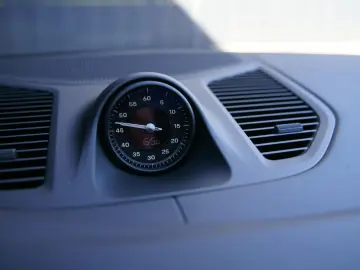 PORSCHE Cayenne Coupe E-Hybrid  AHK INNO HD-MATRIX