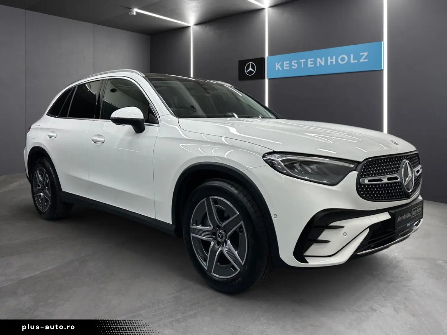 MERCEDES-BENZ GLC 220 d 4M AMG WideScreen LED AHK Kamera PTS