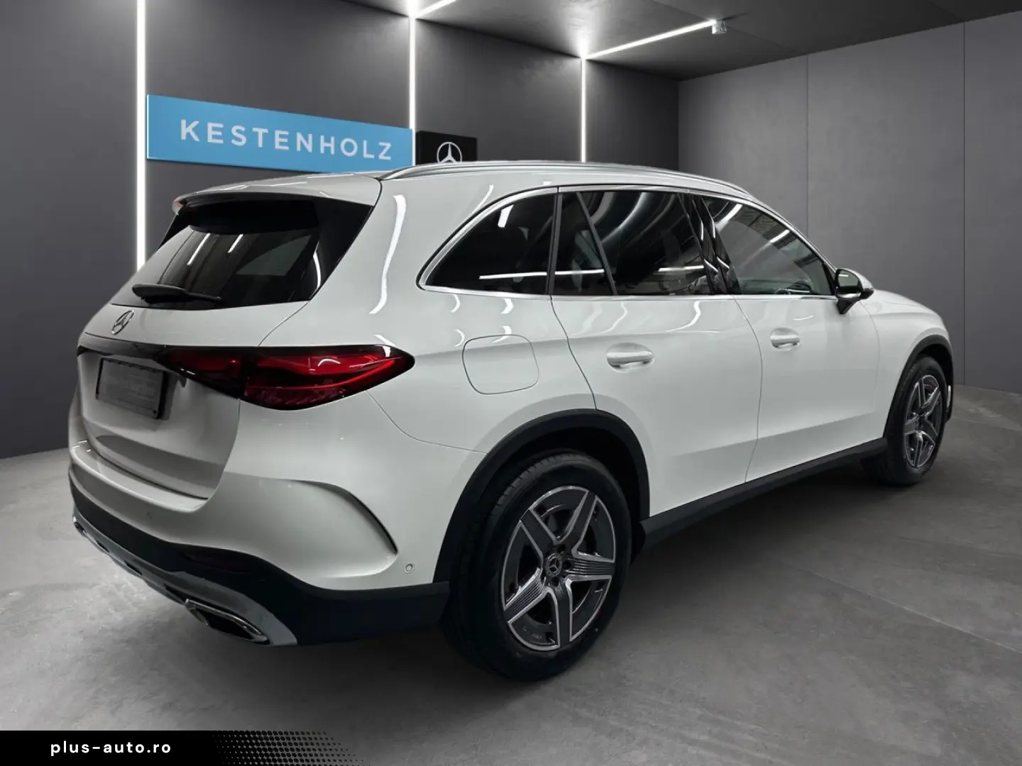 MERCEDES-BENZ GLC 220 d 4M AMG WideScreen LED AHK Kamera PTS