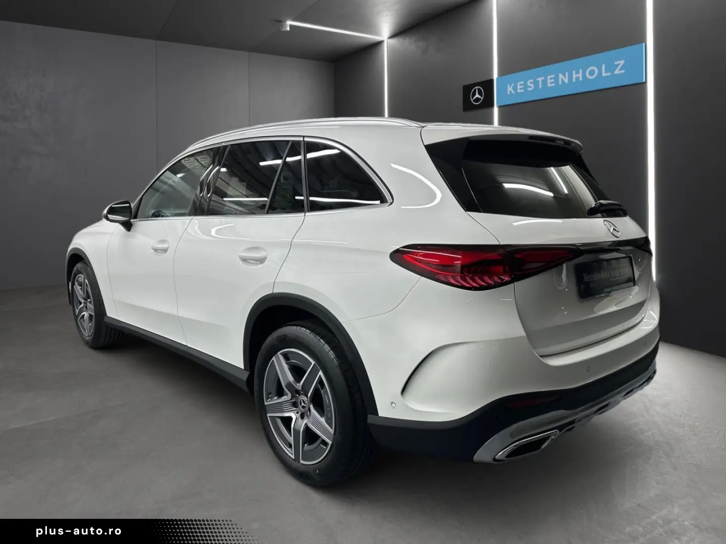 MERCEDES-BENZ GLC 220 d 4M AMG WideScreen LED AHK Kamera PTS