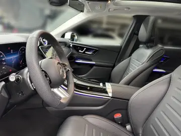 MERCEDES-BENZ GLC 220 d 4M AMG WideScreen LED AHK Kamera PTS