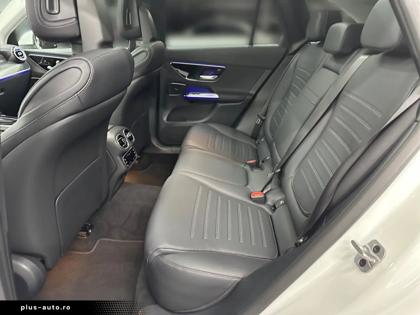 MERCEDES-BENZ GLC 220 d 4M AMG WideScreen LED AHK Kamera PTS