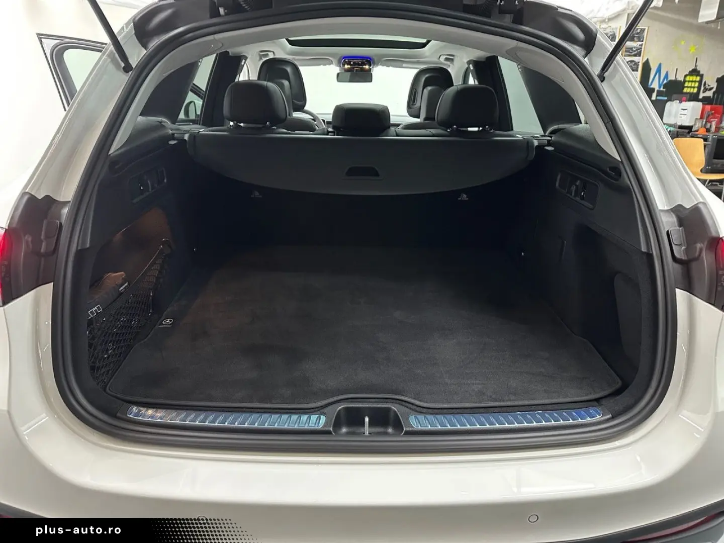 MERCEDES-BENZ GLC 220 d 4M AMG WideScreen LED AHK Kamera PTS