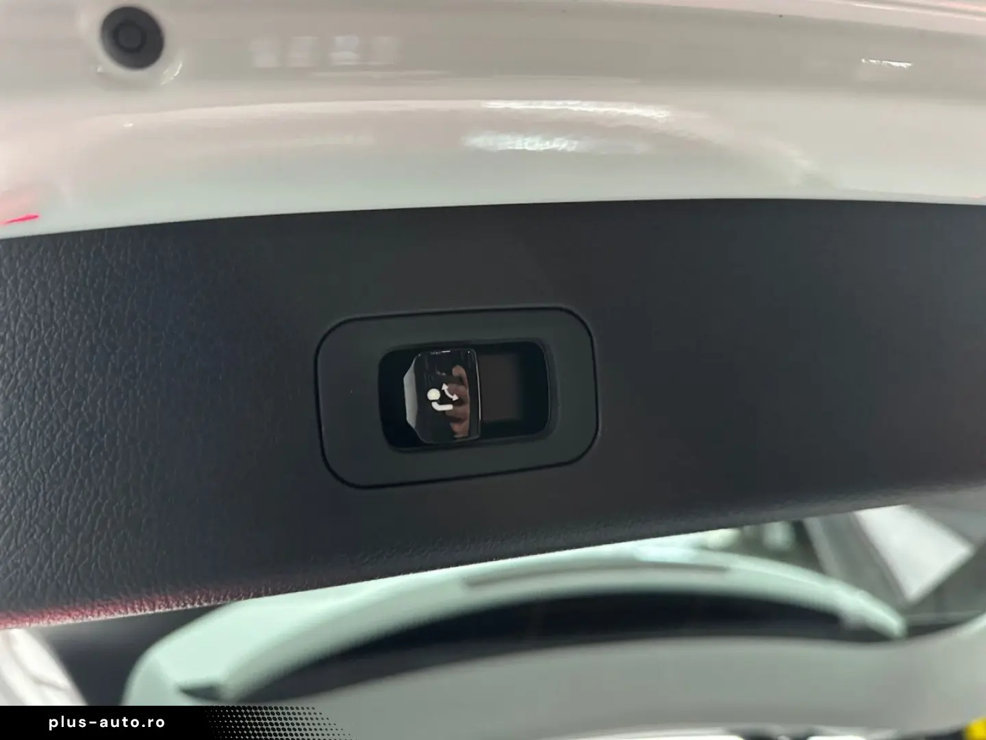 MERCEDES-BENZ GLC 220 d 4M AMG WideScreen LED AHK Kamera PTS