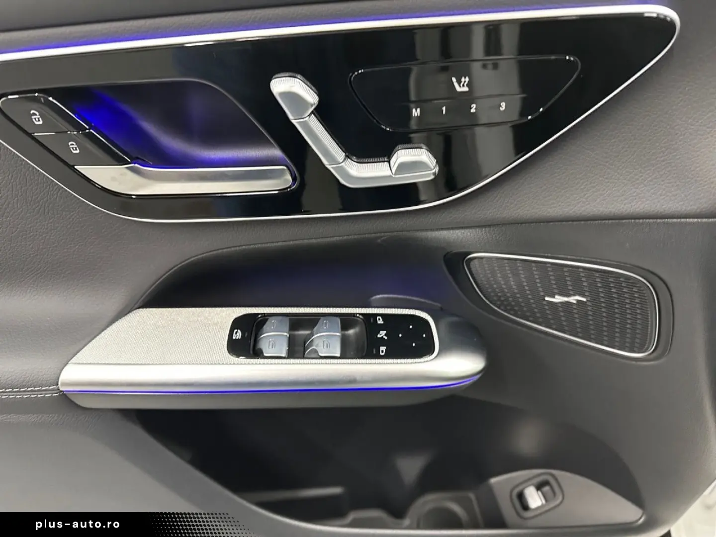 MERCEDES-BENZ GLC 220 d 4M AMG WideScreen LED AHK Kamera PTS