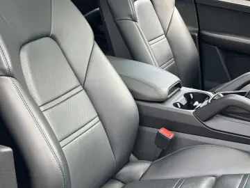 PORSCHE Cayenne E-Hybrid Coupe BOSE 21 EXCLUSIVE SPORT-C