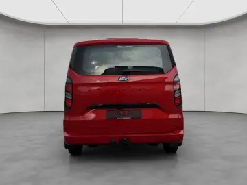 FORD Tourneo Custom 320 L1H1 VA Autm. Titanium