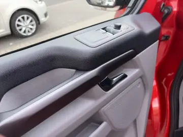 FORD Tourneo Custom 320 L1H1 VA Autm. Titanium