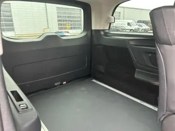 MERCEDES-BENZ Vito 119 CDI 4x4 Mixto LINE SPORT 9GT &hellip;