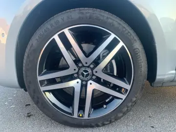 MERCEDES-BENZ V 300 d AVANTGARDE Lang LED DISTR STHZG AHK