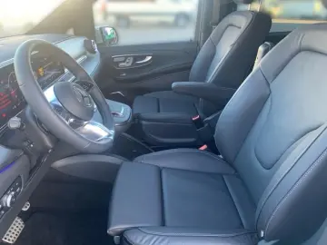 MERCEDES-BENZ V 300 d AVANTGARDE Lang LED DISTR STHZG AHK
