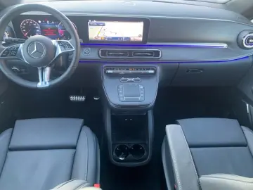 MERCEDES-BENZ V 300 d AVANTGARDE Lang LED DISTR STHZG AHK