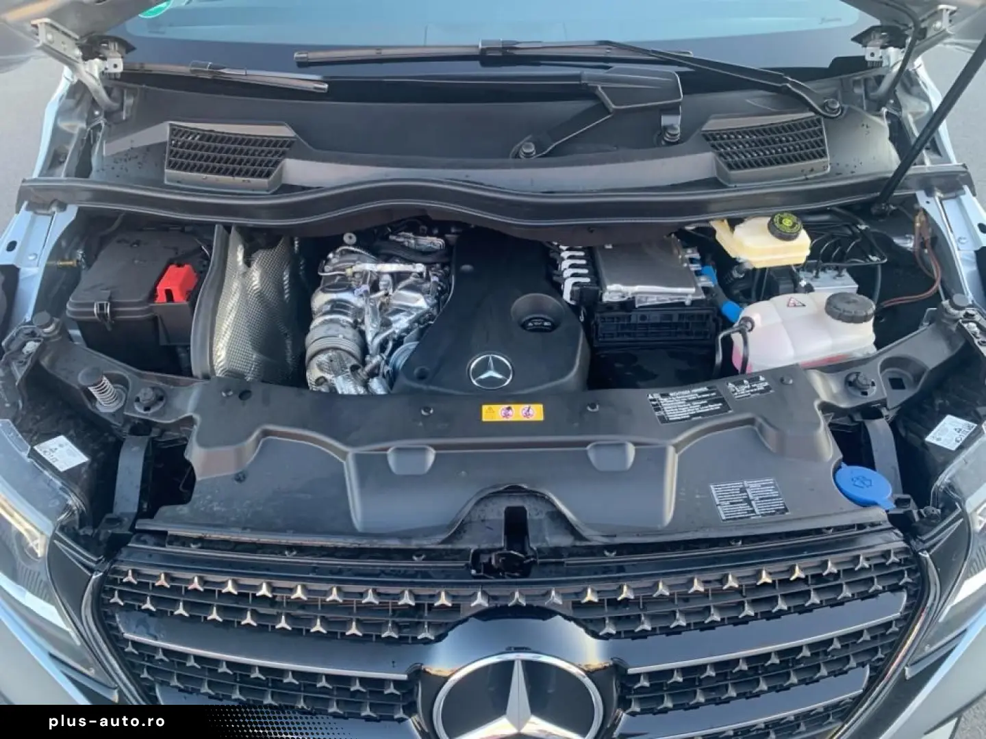 MERCEDES-BENZ V 300 d AVANTGARDE Lang LED DISTR STHZG AHK