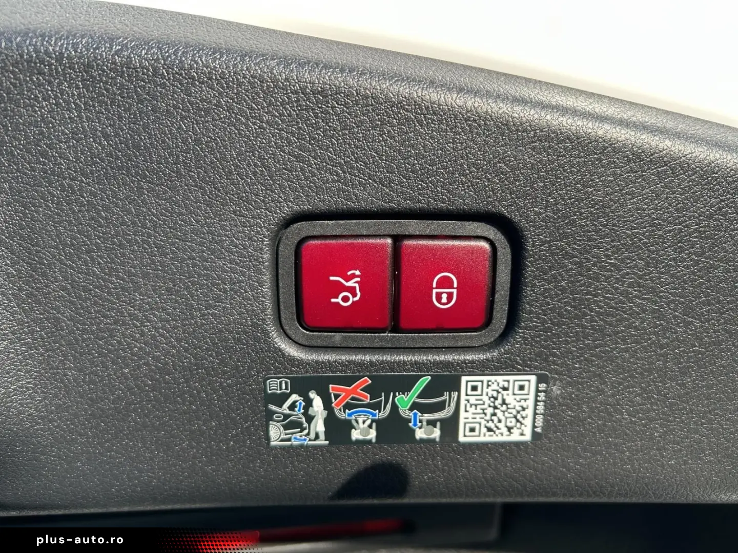 MERCEDES-BENZ CLE 450 4M AMG Prem  DISTRO Massage HA&hellip;