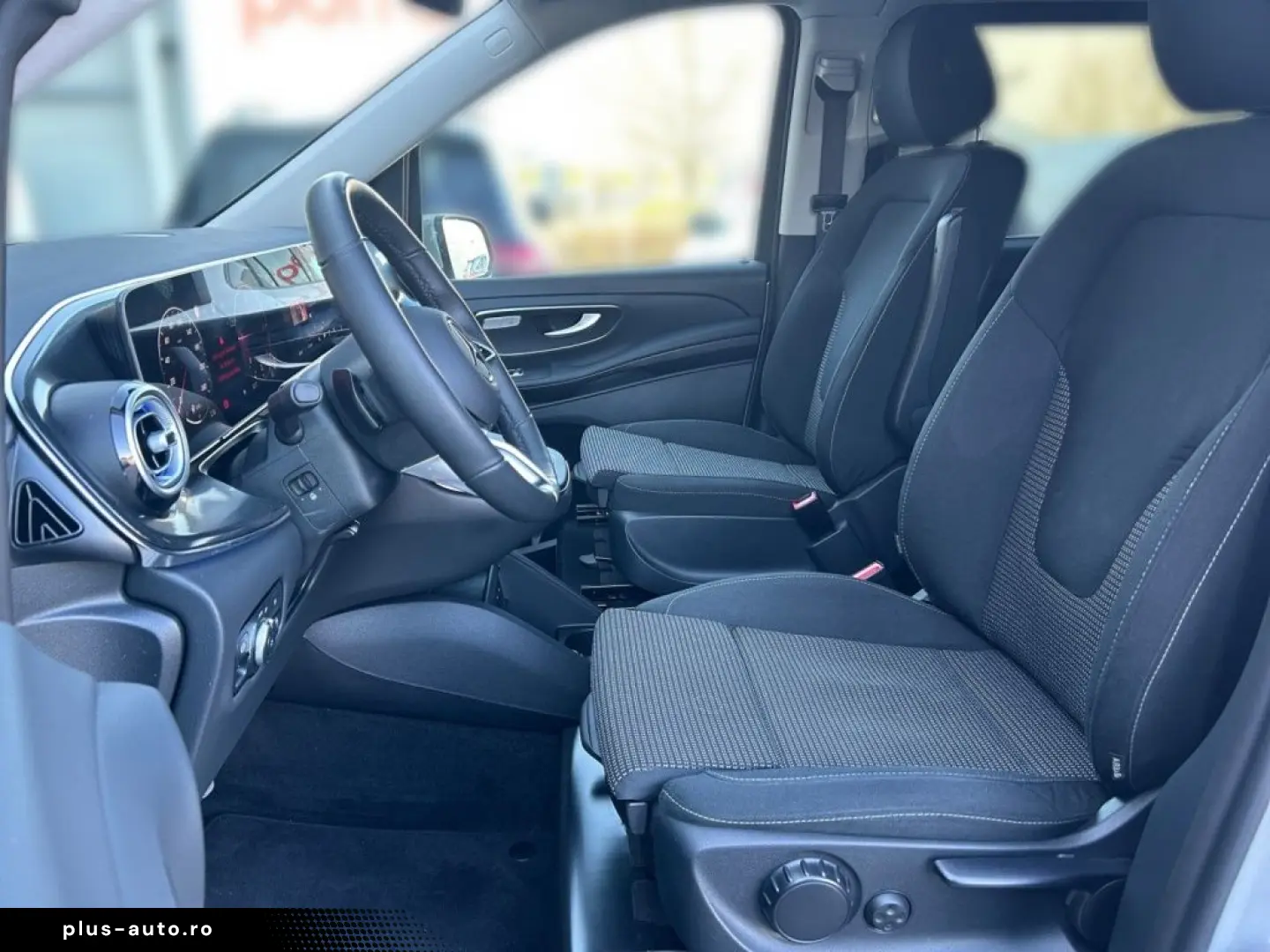 MERCEDES-BENZ V 220 d STYLE Lang 9GT LED AHK KAM DISTR NAVI
