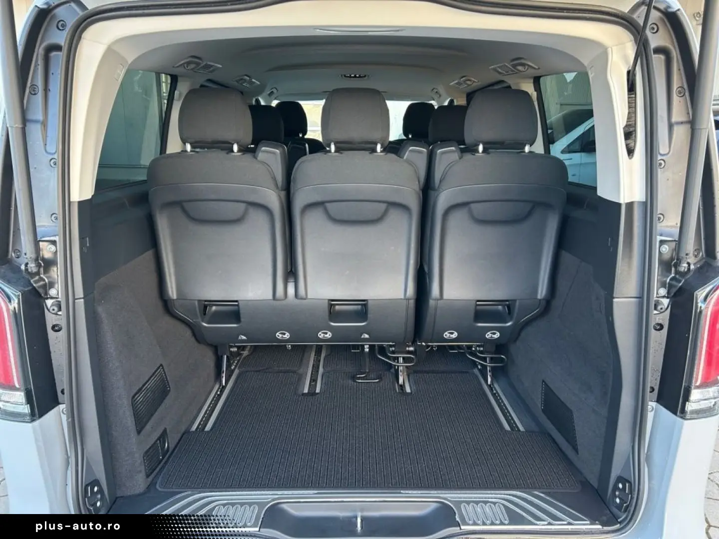 MERCEDES-BENZ V 220 d STYLE Lang 9GT LED AHK KAM DISTR NAVI
