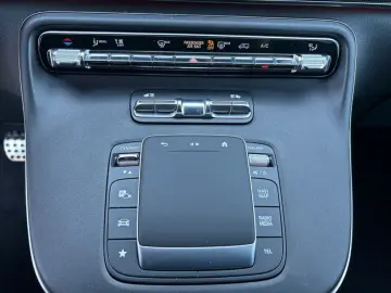 MERCEDES-BENZ V 220 d STYLE Lang 9GT LED AHK KAM DISTR NAVI
