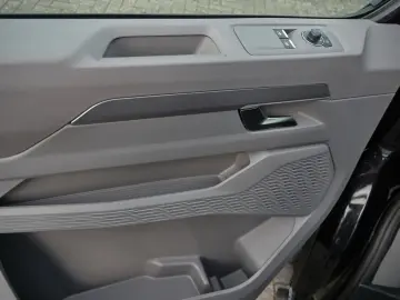 VW Caravelle Life 2.0 TDI RFK 4x4 GRA AHK 9Sitze