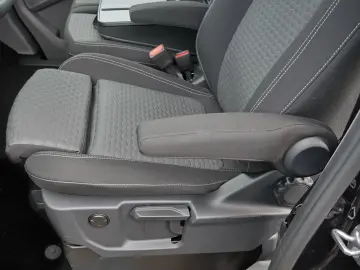 VW Caravelle Life 2.0 TDI RFK 4x4 GRA AHK 9Sitze