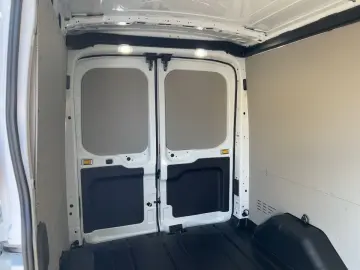 FORD TRANSIT 330 L2 H2 Kasten LKW Trend 96 kW