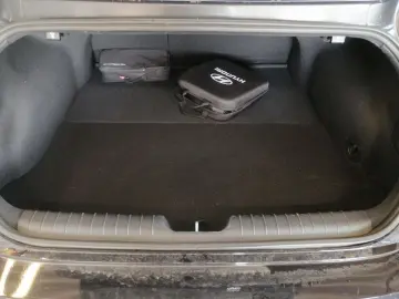 HYUNDAI IONIQ 6 4WD 77 4kWh UNIQ Digi-Spiegel 20LM HUD N