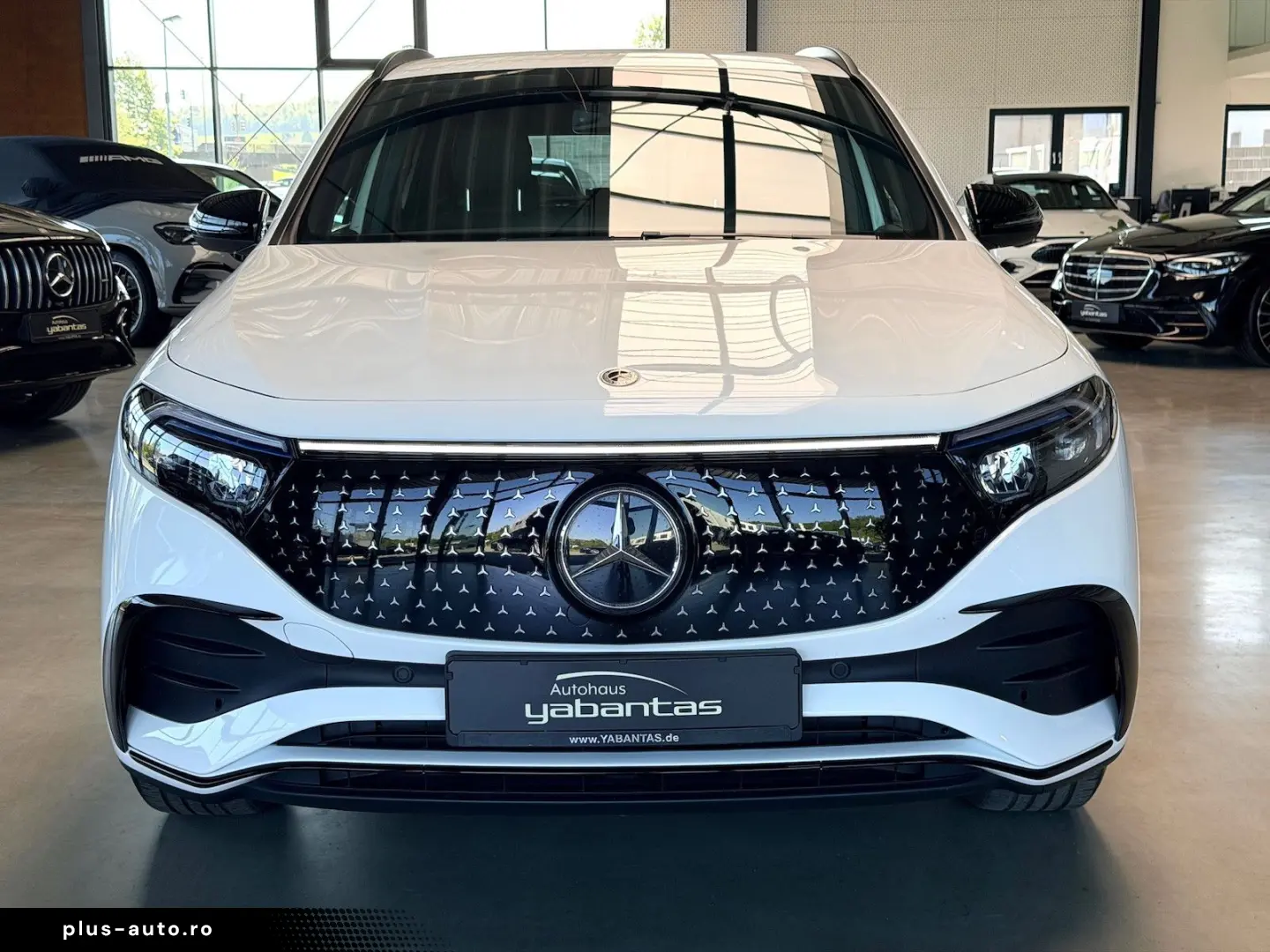 MERCEDES-BENZ EQA 300 4Matic AMG Night Kamera DISTRO&hellip;