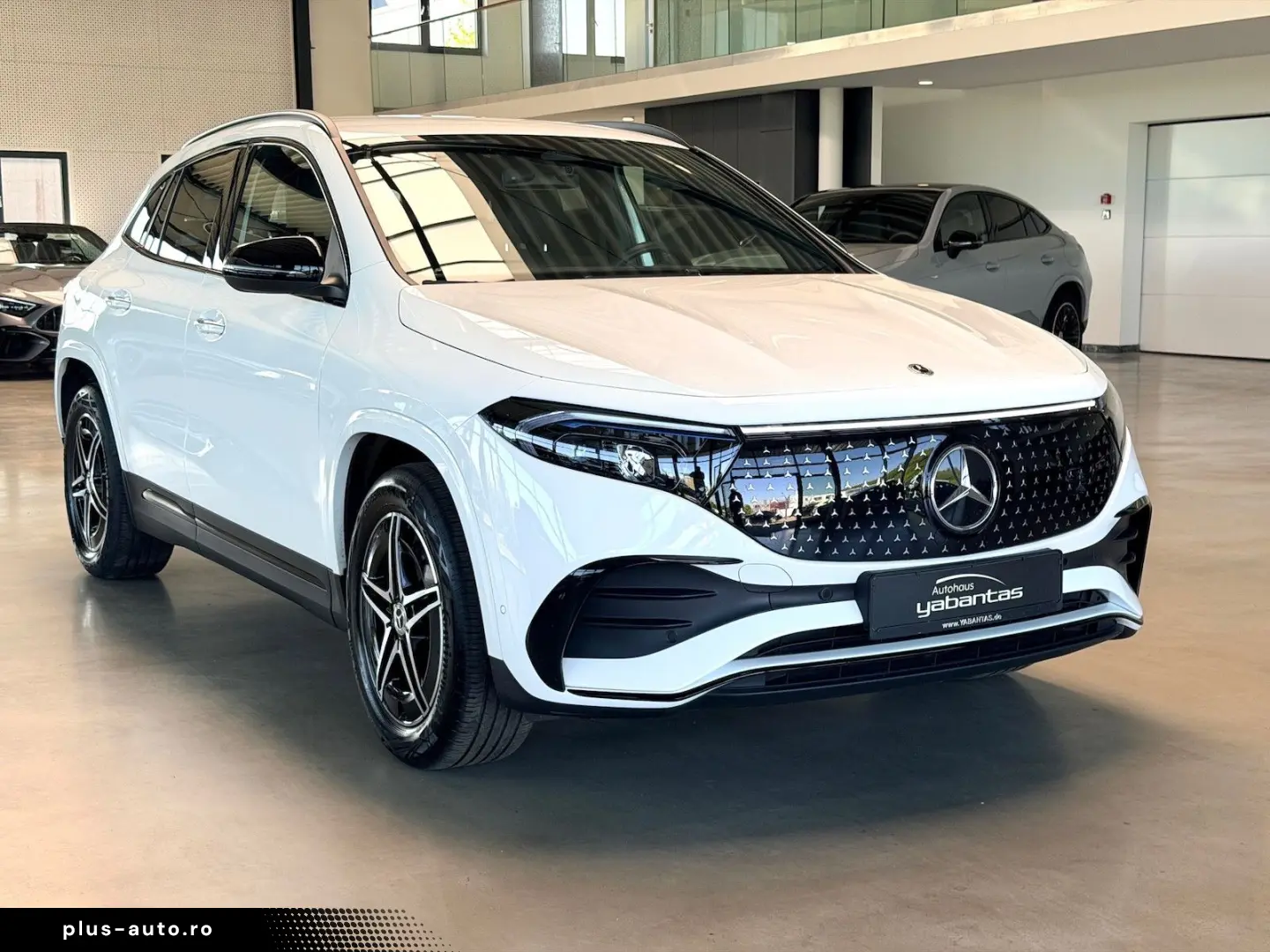MERCEDES-BENZ EQA 300 4Matic AMG Night Kamera DISTRO&hellip;