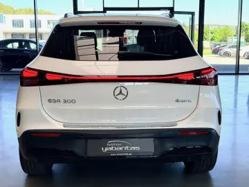 MERCEDES-BENZ EQA 300 4Matic AMG Night Kamera DISTRO&hellip;