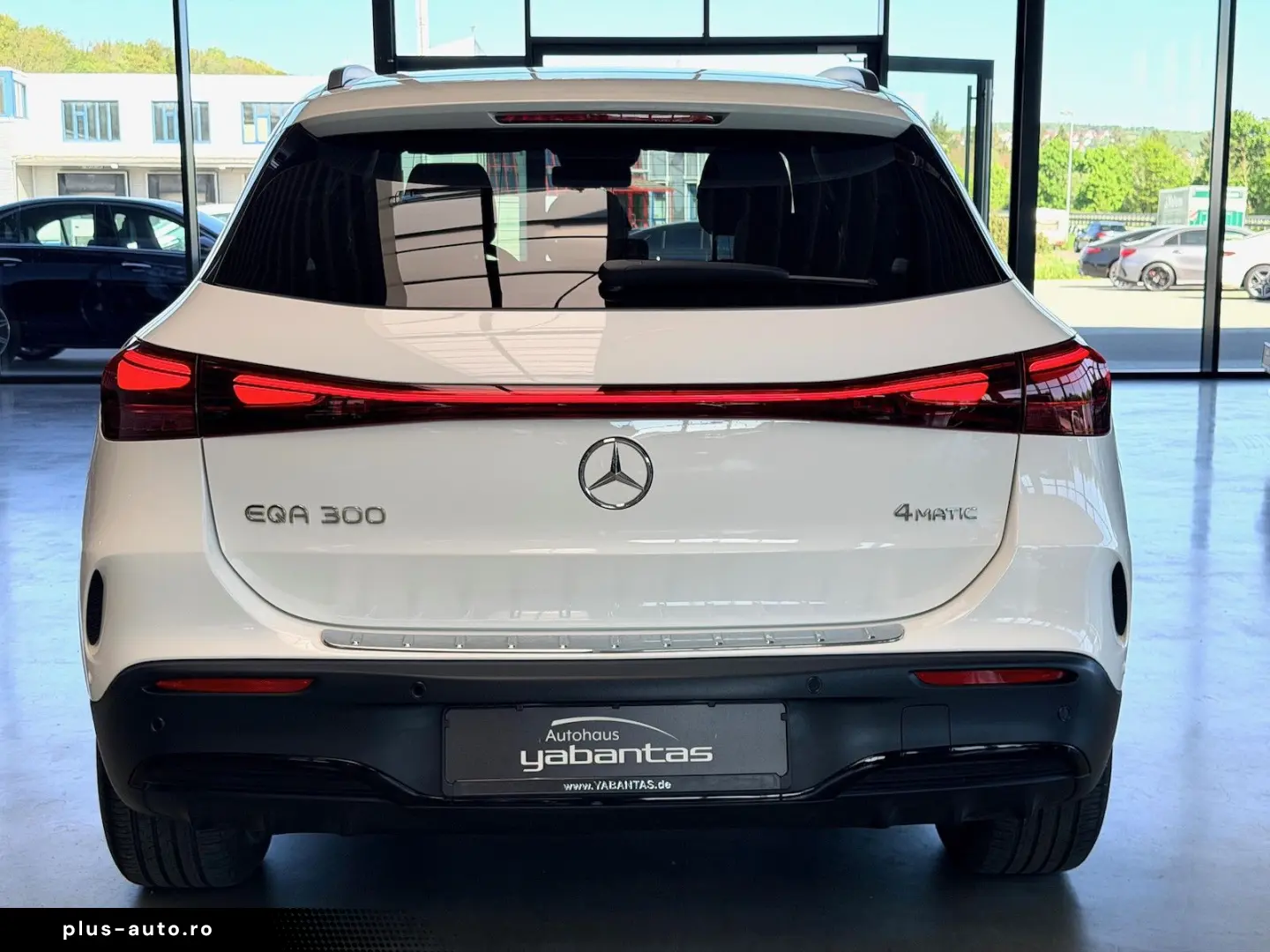 MERCEDES-BENZ EQA 300 4Matic AMG Night Kamera DISTRO&hellip;