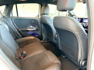 MERCEDES-BENZ EQA 300 4Matic AMG Night Kamera DISTRO&hellip;
