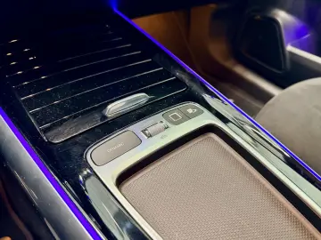 MERCEDES-BENZ EQA 300 4Matic AMG Night Kamera DISTRO&hellip;
