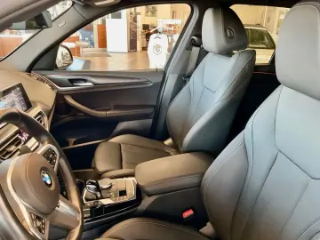 BMW X3 xDrive20i AT - M Sport  Navi  Kamera uvm.